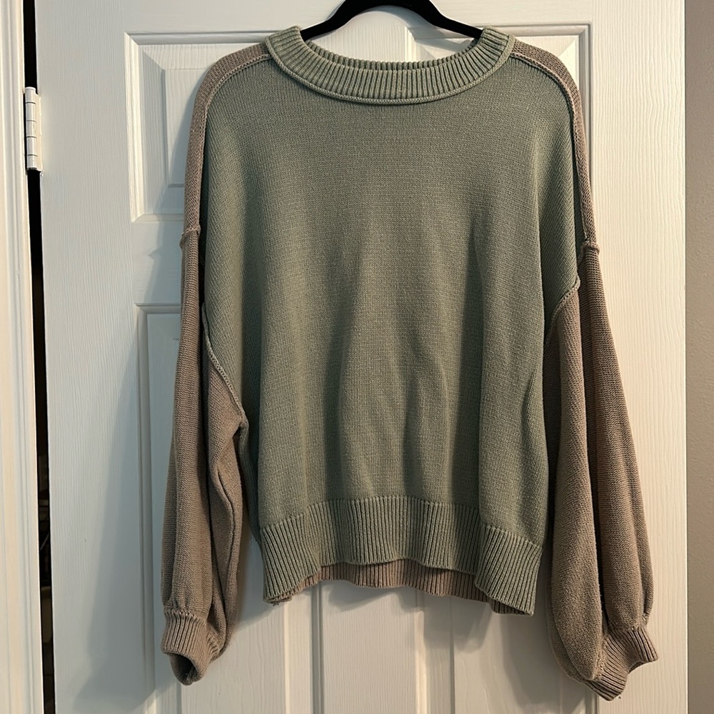 Dual colored knit sweater